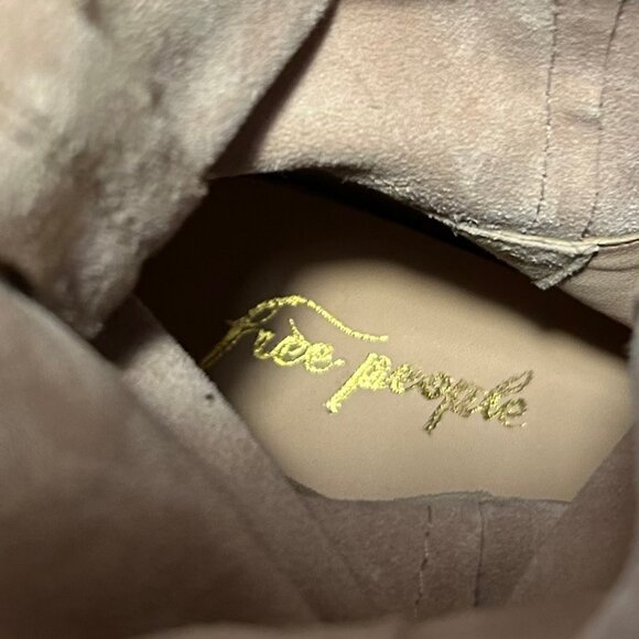 NWOB Womens Free People Beige Suede Western Boots 36 US/6 - Picture 9 of 12